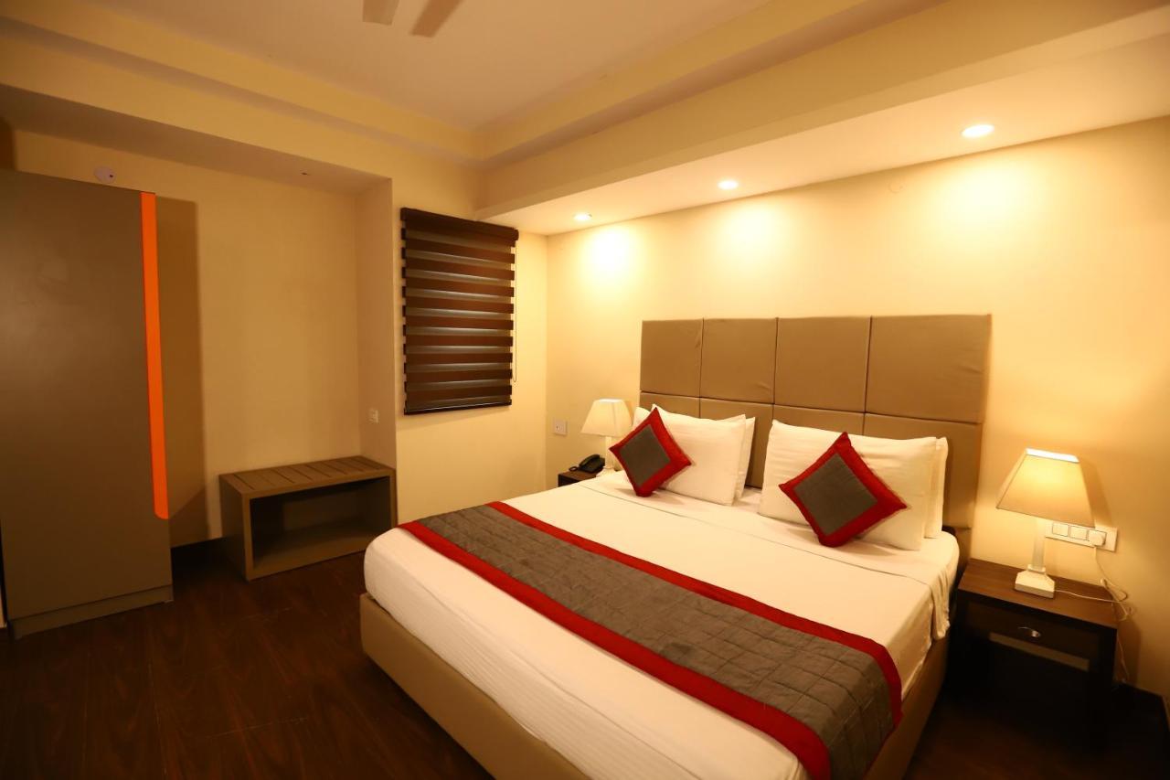 Hotel Azulo Inn Bhikaji Cama Place Delhi - Couple Friendly Local Ids Accepted New Delhi Exterior photo